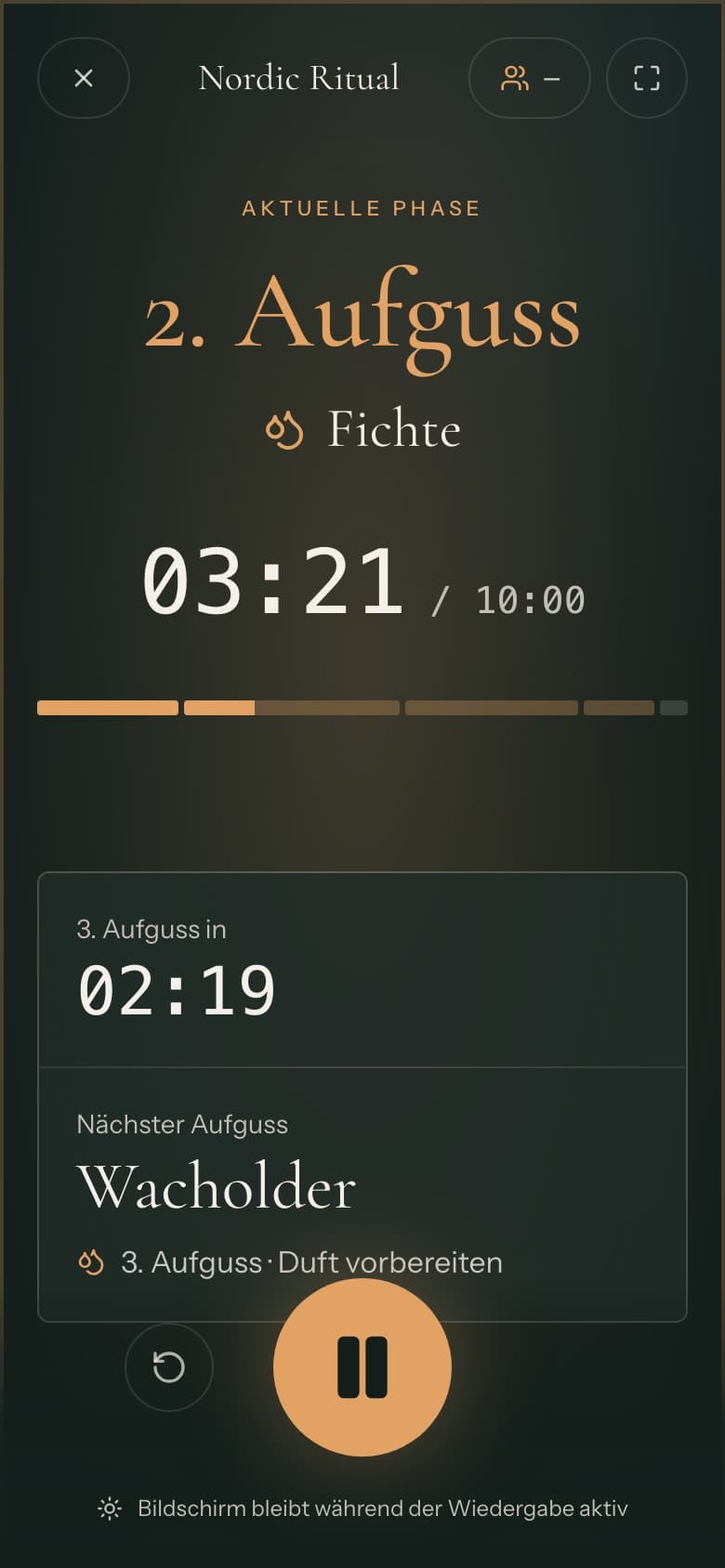 SAUNORA-Player während des 2. Aufgusses von Nordic Ritual: Duft Fichte, Uhr 03:21 von 10:00, 3. Aufguss in 02:19 mit Wacholder