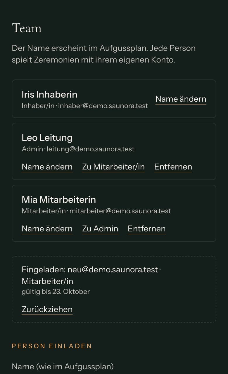 Teamverwaltung der Demo-Therme Bergquelle: drei Personen mit den Rollen Inhaber/in, Admin und Mitarbeiter/in sowie eine offene Einladung